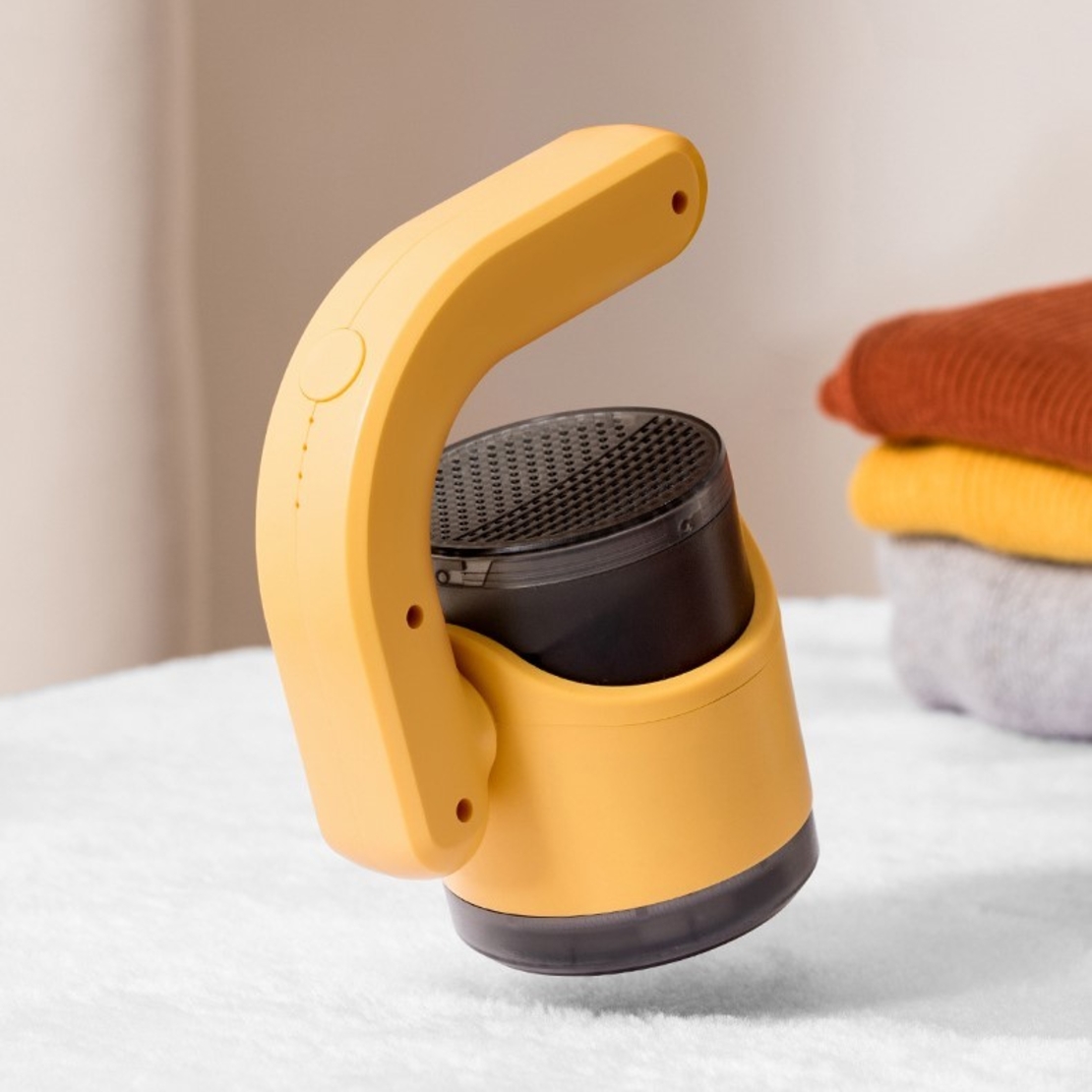 Aparat Pentru Curatat Scame, Par Si Praf, Flippy, cu LED, Pentru Diferite Tipuri De Material, Cu Lame Din Otel Inoxidabil, Compartiment de Depozitare, Maner Reglabil, 11x10.5x8.7 cm, Galben