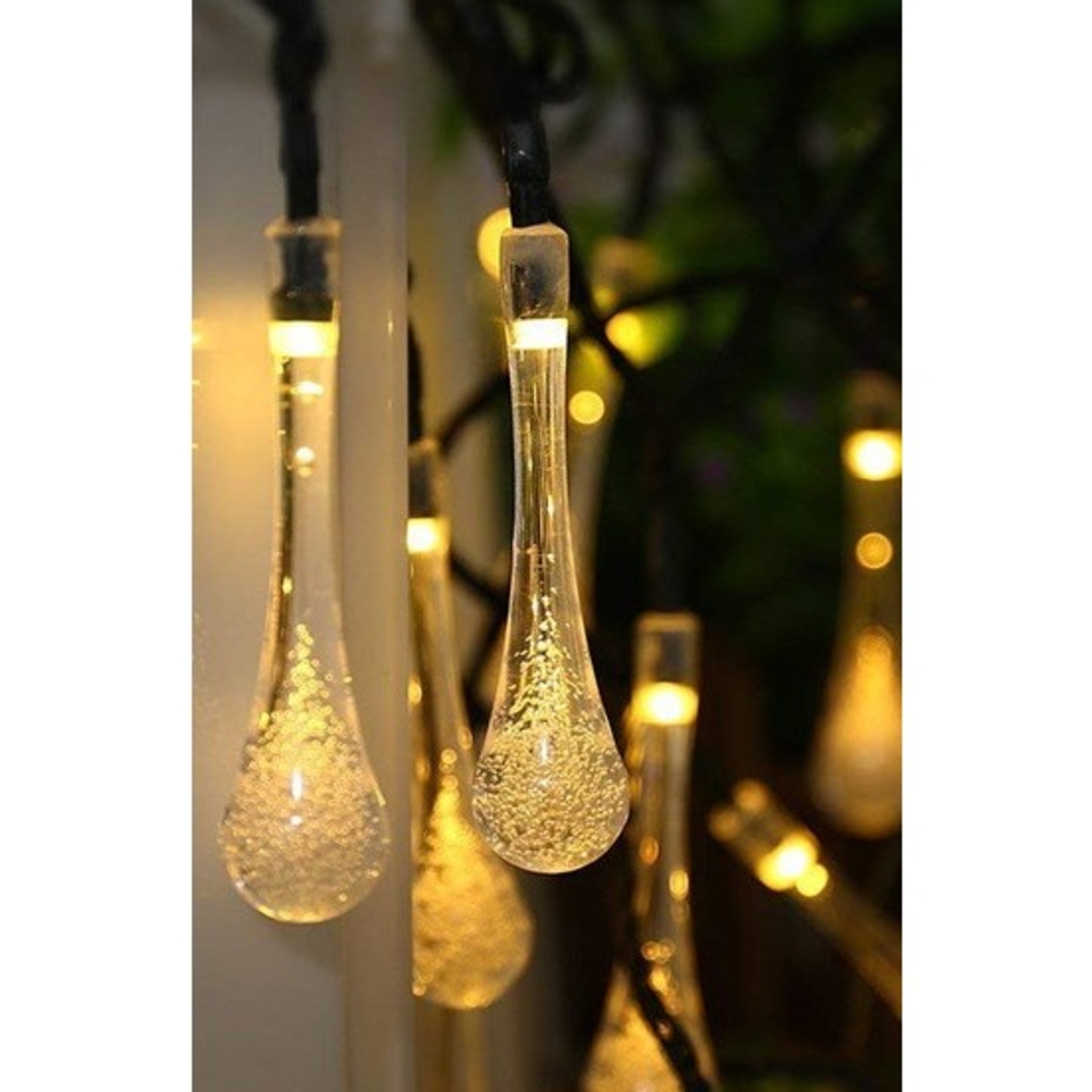 Instalatie Craciun, Tip Picaturi de apa, 20 Led-uri, 5 metri, Alb cald, Energie solara, Senzor de lumina, Flippy