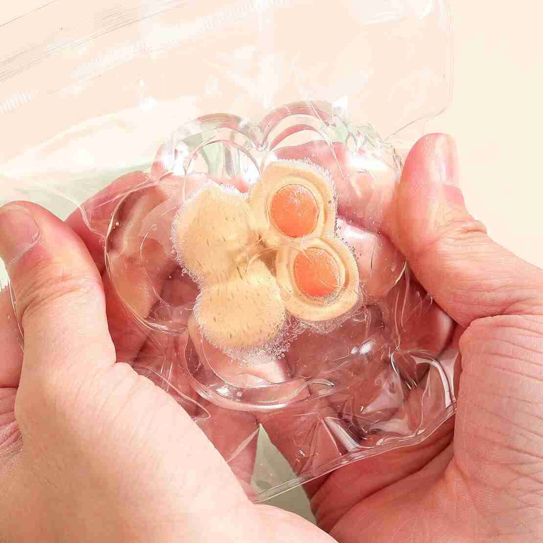 Jucarie Antistres Squishy, Flippy, Labuta de Pisica Pufoasa, cu Revenire Lenta, 7 x 6.5 cm, Model Legume, Multicolor