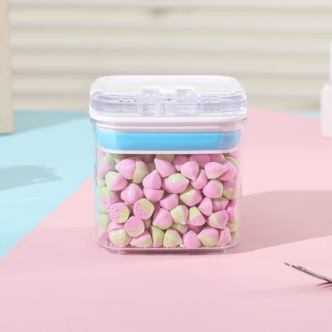 Cutie de Depozitare Alimente, Flippy, Cutie de tip Container pentru Bucatarie, Cutie pentru Condimente, din PET ABS Silicon, 10 x 10 x 10.5 cm, 250 g, 0.5L Transparenta