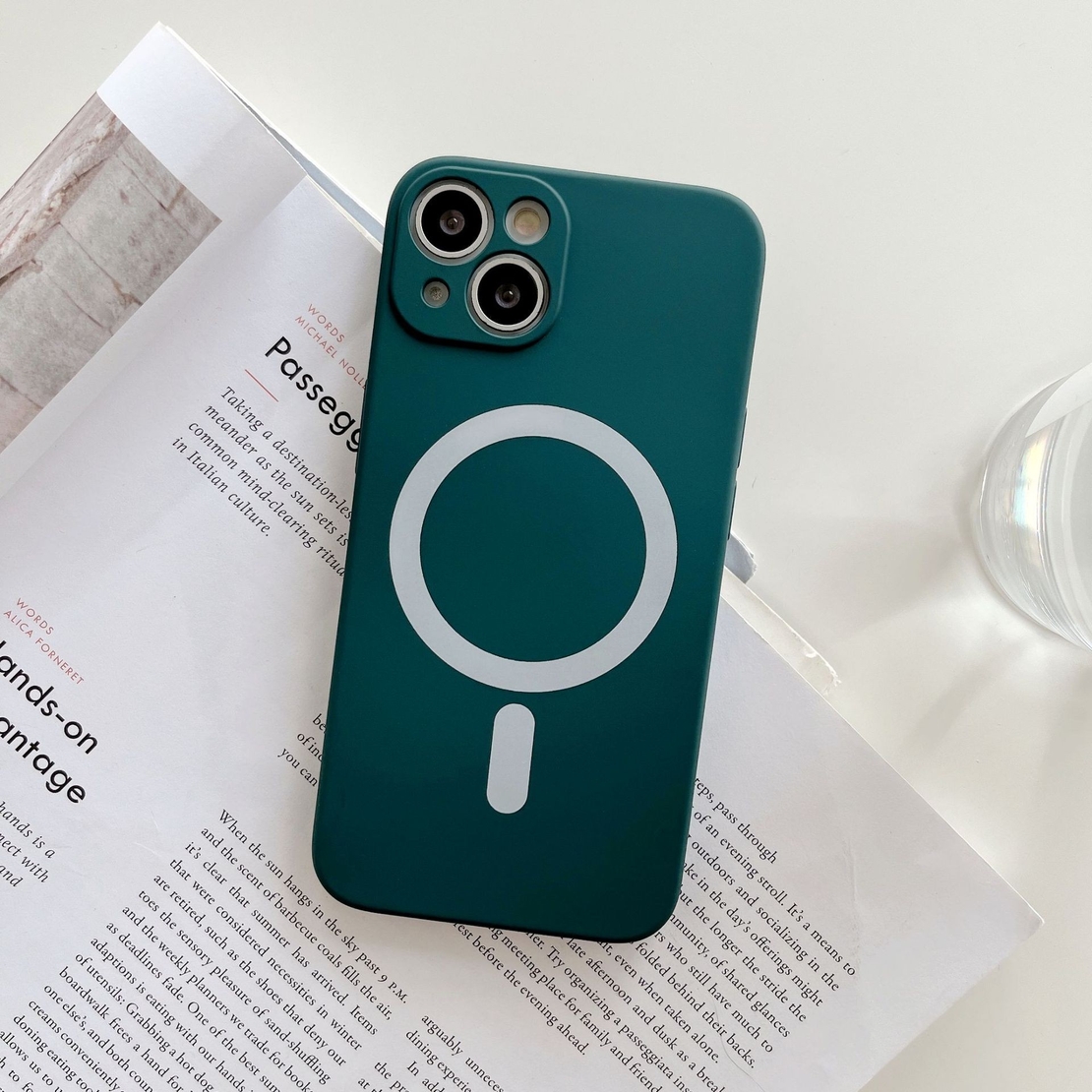 Husa MagSafe pentru Apple iPhone 14, Silicon, Protectie pentru camera, Magnetica, Incarcare Wireless,  Flippy, Verde