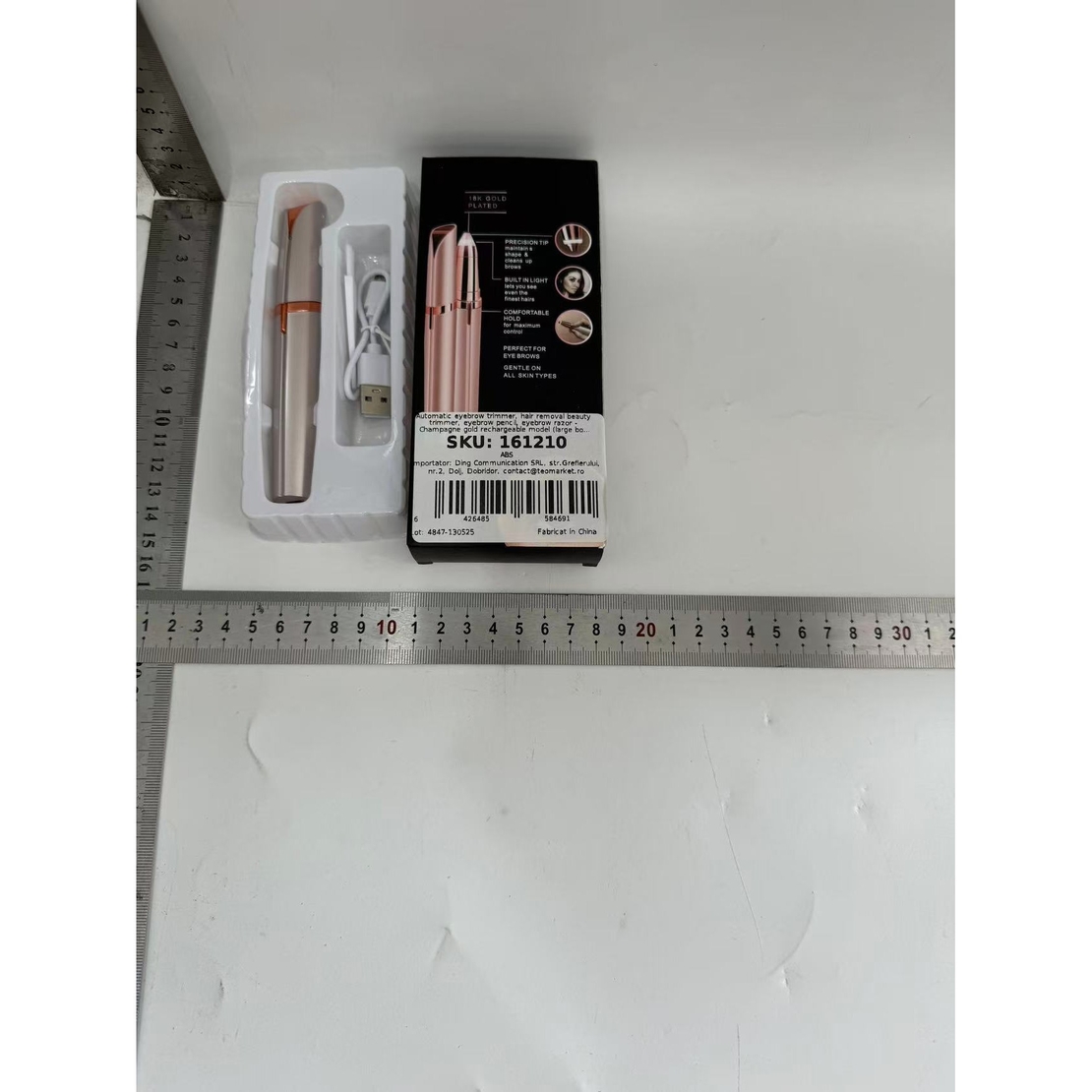 Trimmer Facial, Flippy, pentru Sprancene, Incarcare USB, 1.5 x 13 cm, din ABS, Sampanie