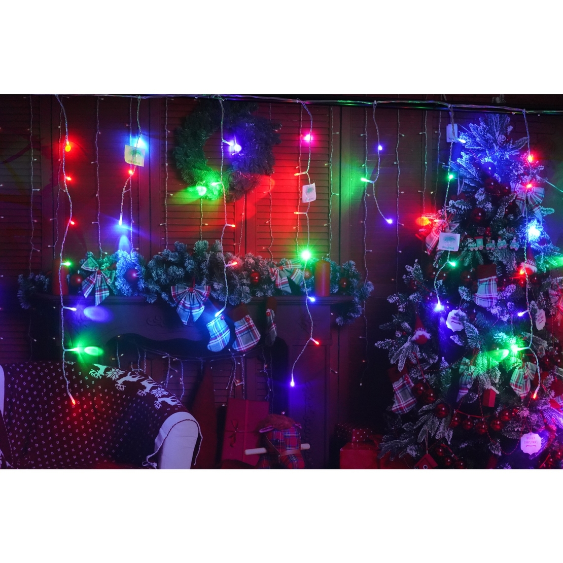 Sectiune Instalatie de Craciun Flippy® Tip Turturi, Flash 5 m, 143 LED-uri, Interconectabila, Fir Transparent, RB-RG, Atentie! nu contine alimentator