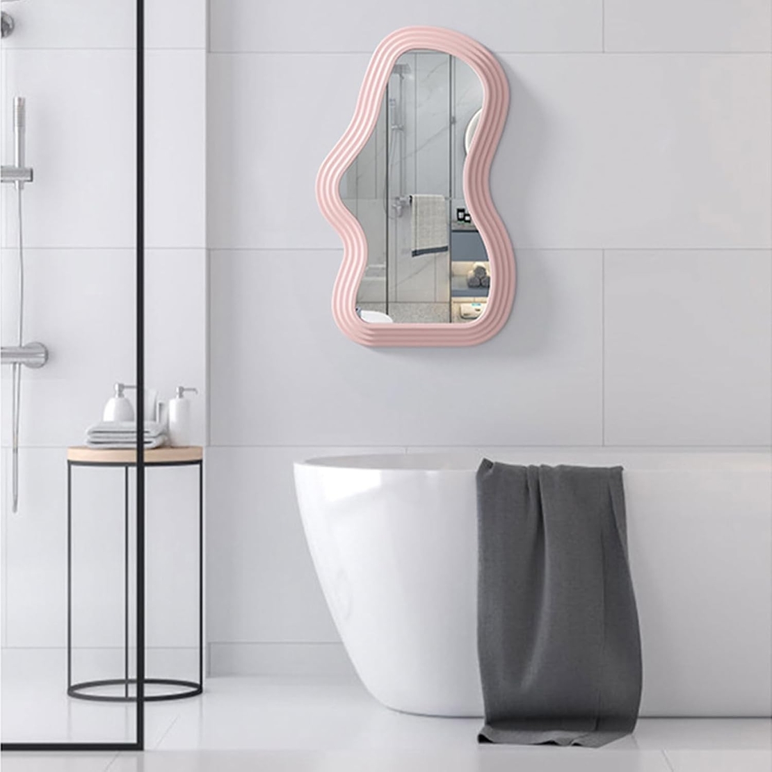 Oglinda de Perete, Flippy, Decorativa, pentru Baie, Dormitor, Sufragerie, Model Minimalist, Forma Asimetrica, 40.3x26 cm, Roz