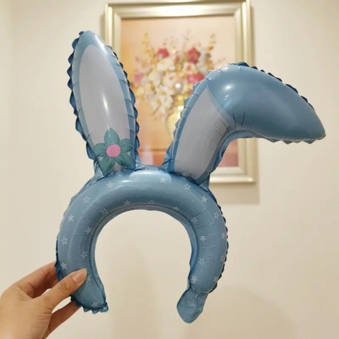 Balon din Folie Metalizata, Flippy, Tip Coronita cu Urechi, Model Iepure, Ambalaj Individual, Pai Inclus, Umflare cu Aer sau Heliu, 38 x 45 cm, Albastru