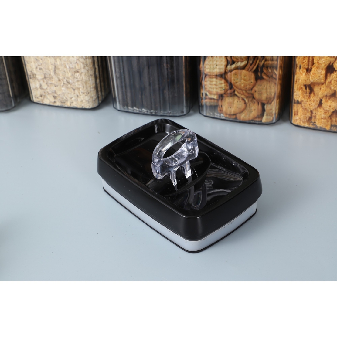Set 4 Recipiente din Plastic, Flippy, pentru Alimente/Obiecte, Inchidere Ermetica, Textura Ondulata, 4 x 3.3 l, Transparent