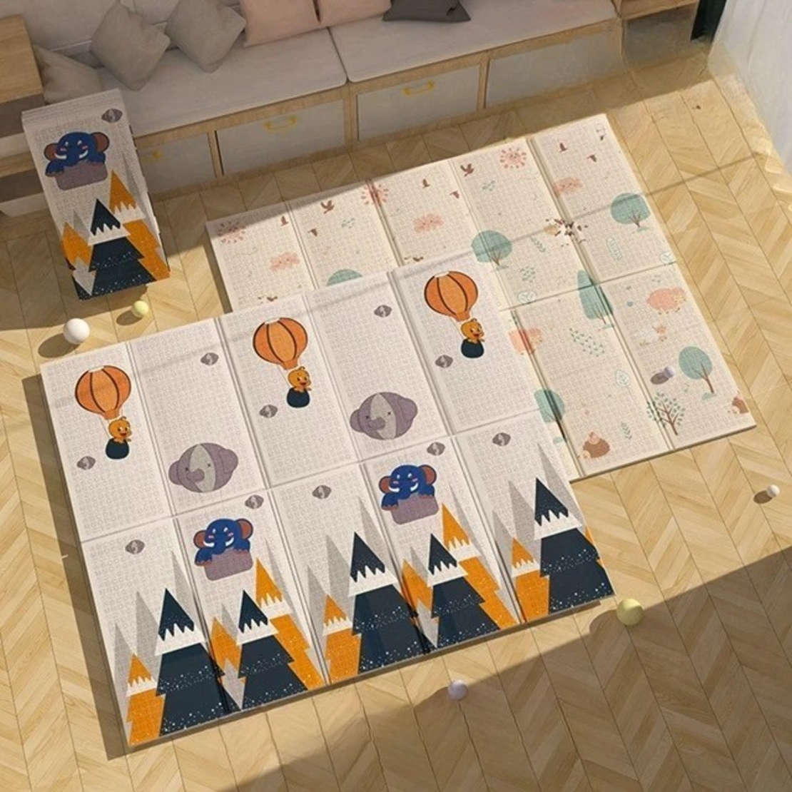 Covoras pentru Copii, Flippy, cu 2 Fete, Model Padure/Elefanti, din XPE+PE, Impermeabil, Antiderapant, Protectie Termica, +3 Luni, Pliabil, 150 x 200 x 1.5 cm, Multicolor