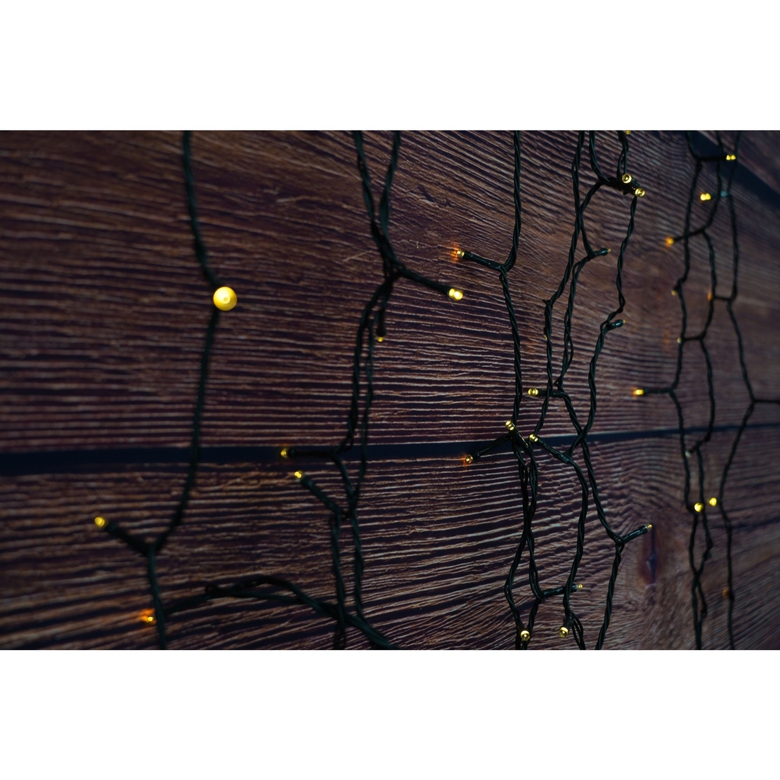 Instalatie Craciun, 32 metri, 300 de LED-uri, Alb Cald, cu energie solara, fir de cupru, liniar, interior/exterior, Flippy