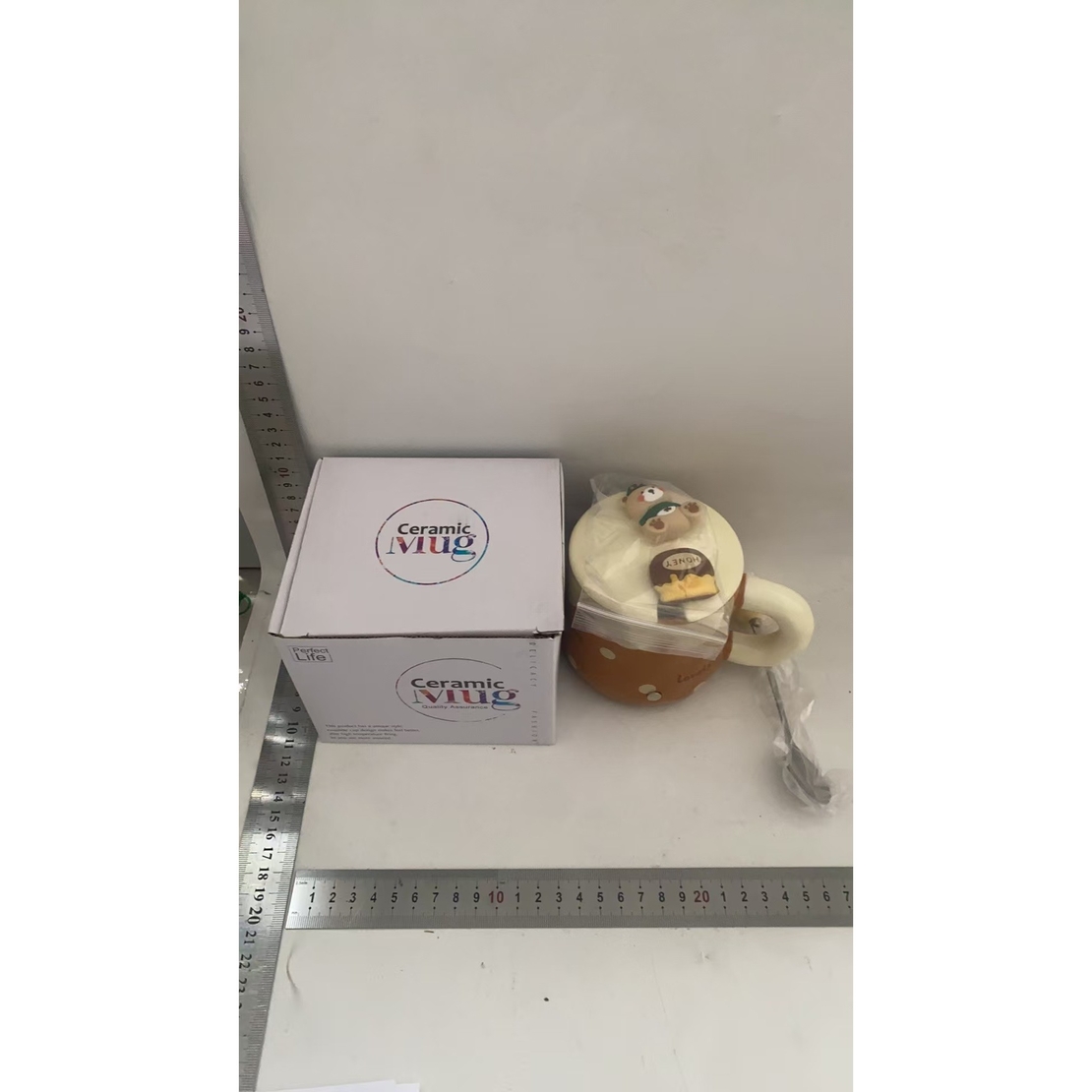 Cana din Ceramica, Flippy, Model Urs pentru Baieti, Cana Universala, Cana pentru Ceai, Cana cu Lingura Metalica si Capac, 9.6 x  9.5 x 9.5 cm, 400 ml Maro inchis