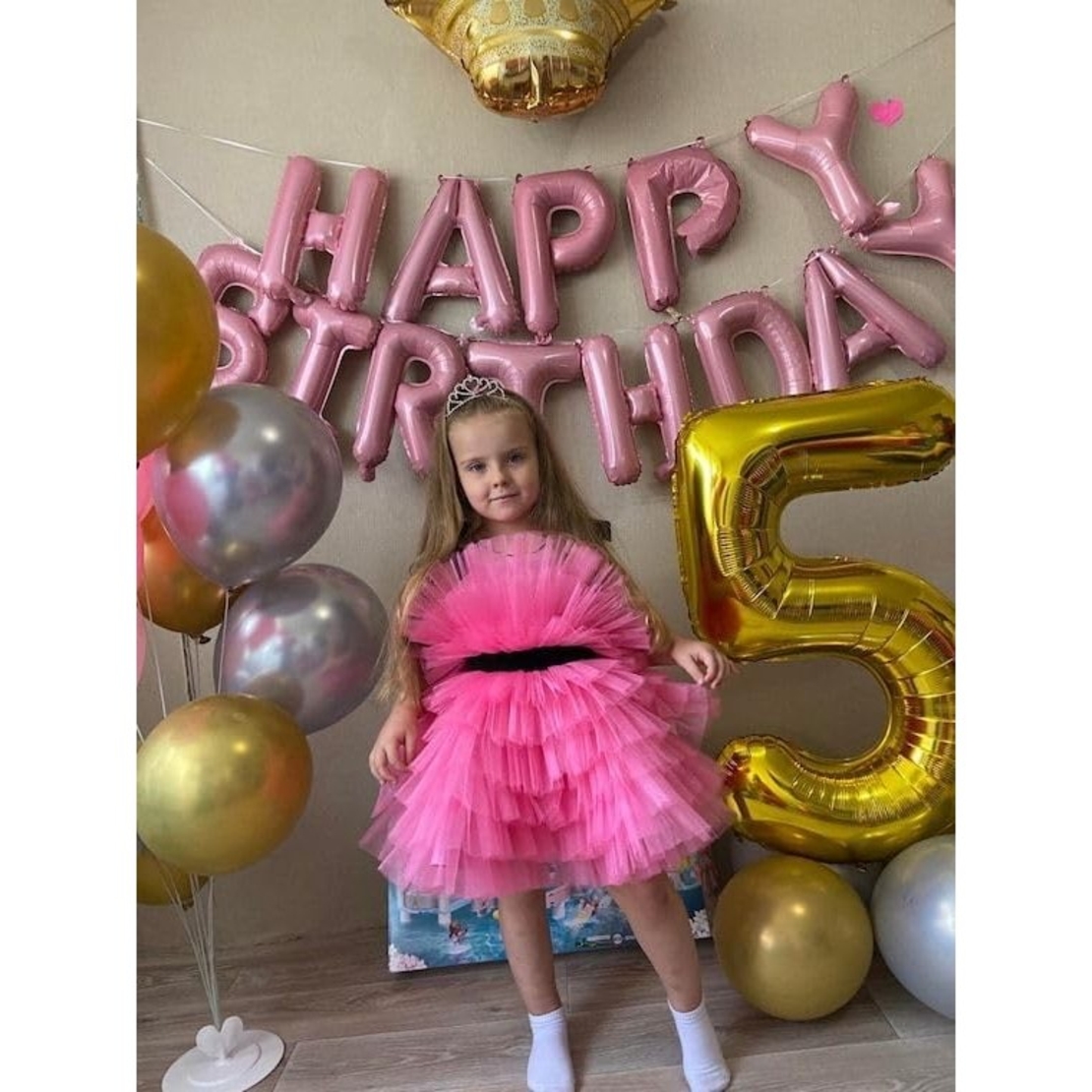 Balon din Folie Metalizata Flippy, Figurina Cifra, Tema Aniversare 80 cm, Ambalaj Individual, Pai inclus, Umflare cu Aer sau Heliu, Auriu, Cifra 5