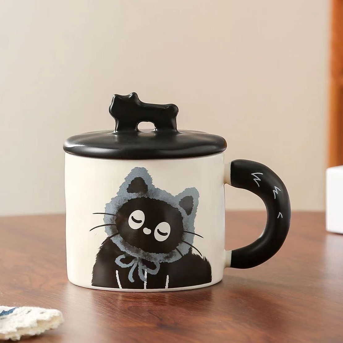 Cana din Ceramica, Flippy, Model in Cutie pentru Cadou, Cana pentru Ceai, Cafea, Cana Retro Design Capac cu Figurina 3D, 9.5 x 8 x 8 cm, 360 ml, Bej, Print Pisica Albastru Negru