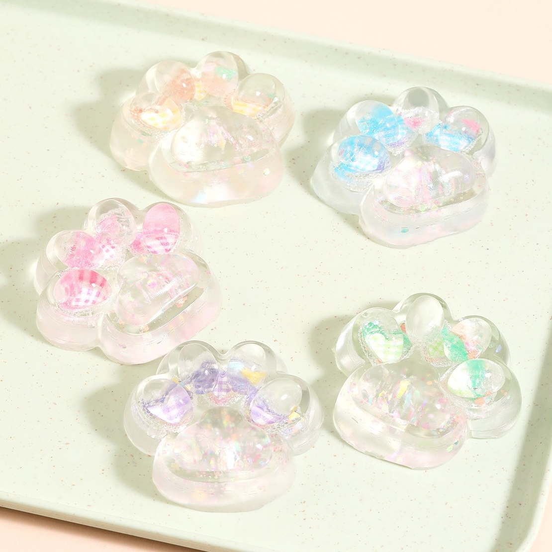 Jucarie Antistres Squishy, Flippy, Labuta de Pisica Pufoasa, cu Revenire Lenta, 7 x 6.5 cm, Model Inima, Multicolor