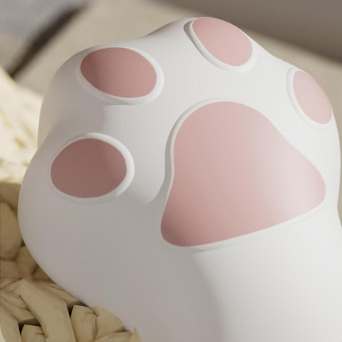 Aparat pentru Curatat Scame, Par Si Praf, Flippy, Pentru Diferite Tipuri De Material, Incarcare USB Type-C, Model Labuta de Pisica, 14x7x7.5 cm, Alb-Roz