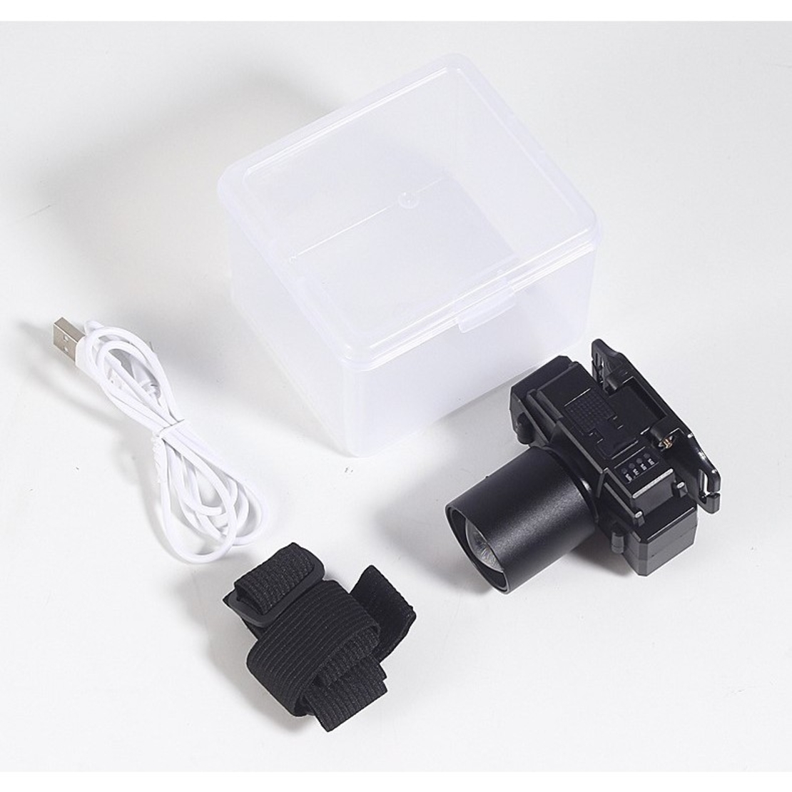 Lanterna LED de Montat pe Cap, Flippy, cu Raza Lunga de Zoom, Far Telescopic, Reglabil, Rezistent la Apa, pentru Pescuit in Aer Liber, Camping, Lumina Puternica, Lanterna, 7x4.5x6 cm, Negru