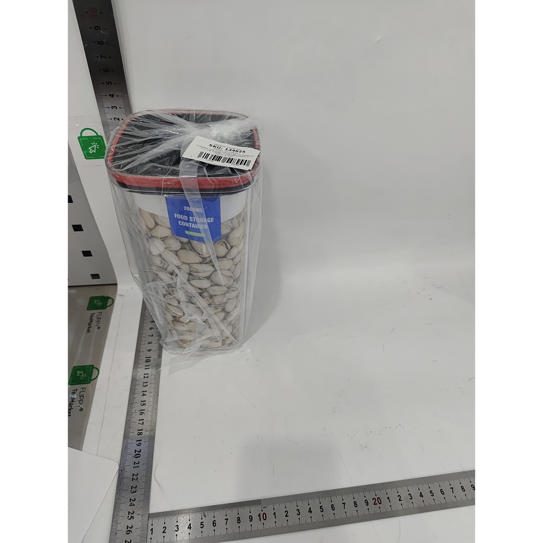 Cutie de Depozitare Alimente, Flippy, Cutie de tip Container, Recipient pentru Cereale in Bucatarie, 11.5 x 11.5 x 23 cm, volum 2000 ml, Transparenta cu Capac Negru