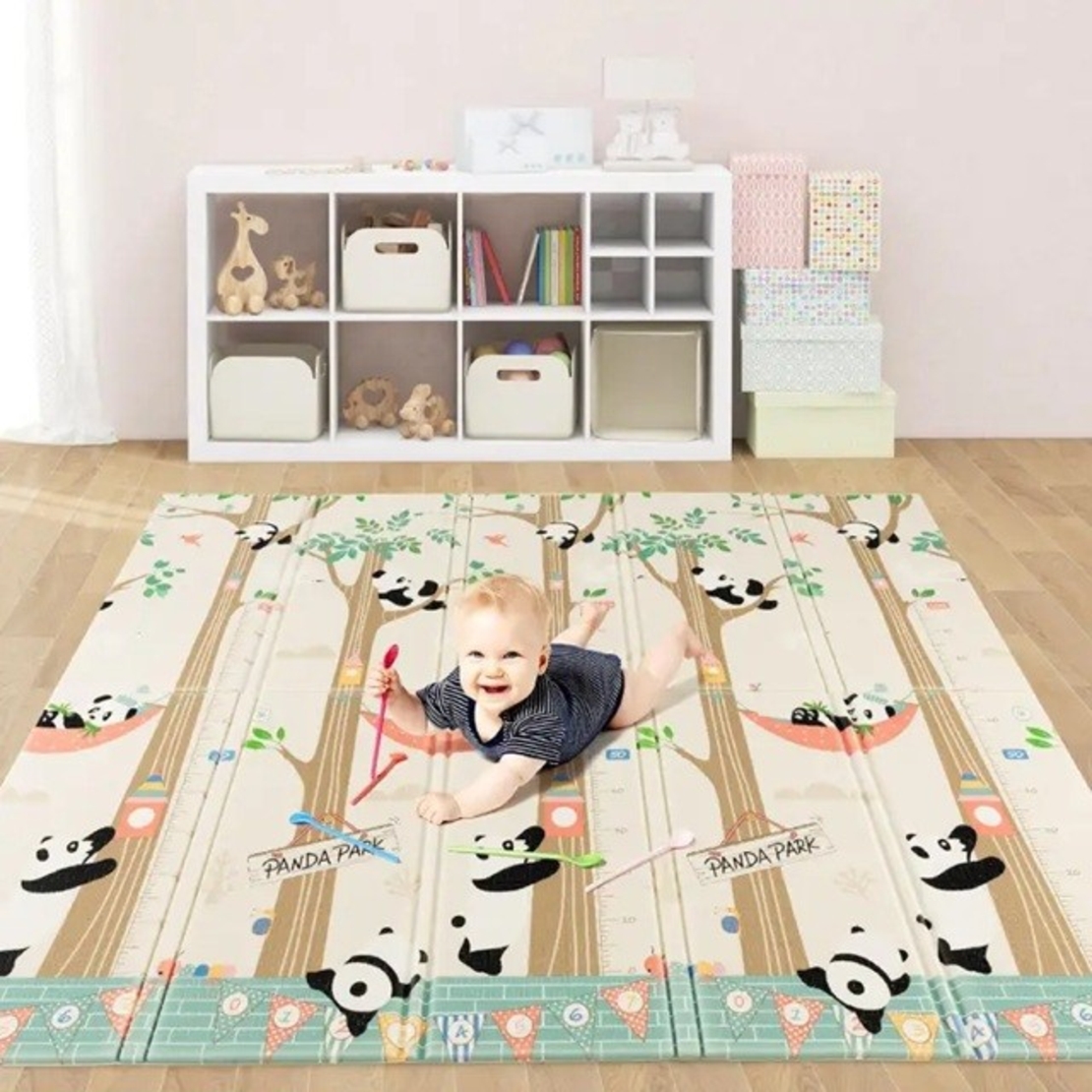 Covoras pentru Copii, Flippy, cu 2 Fete, Model Panda/Party, din XPE+PE, Impermeabil, Antiderapant, Protectie Termica, +3 Luni, Pliabil, 180 x 200 x 1 cm, Multicolor