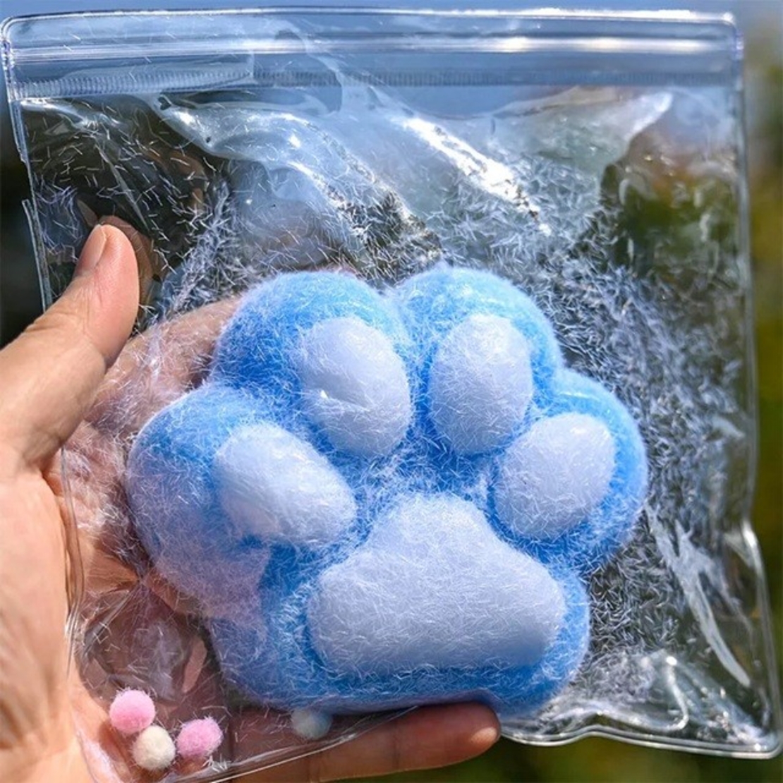 Jucarie Interactiva Squishy, Flippy, Model Cat Paw, Squeeze Pinch Family, Revenire Lenta, din TPR, +3 Ani, 7.5 cm, Textura Puf, Albastru