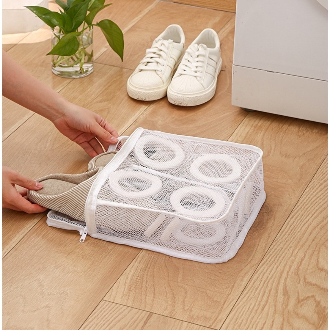 Sac pentru Spalare Incaltaminte, Flippy, pentru Masina de Spalat, 28x24.5x8 cm, Alb