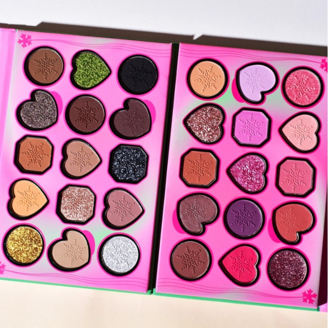 Paleta de Machiaj, KEVIN & COCO, Atractive, Farduri de Pleoape, 15 Culori, Model A, 16.5x10.8x1.5 cm, Multicolor