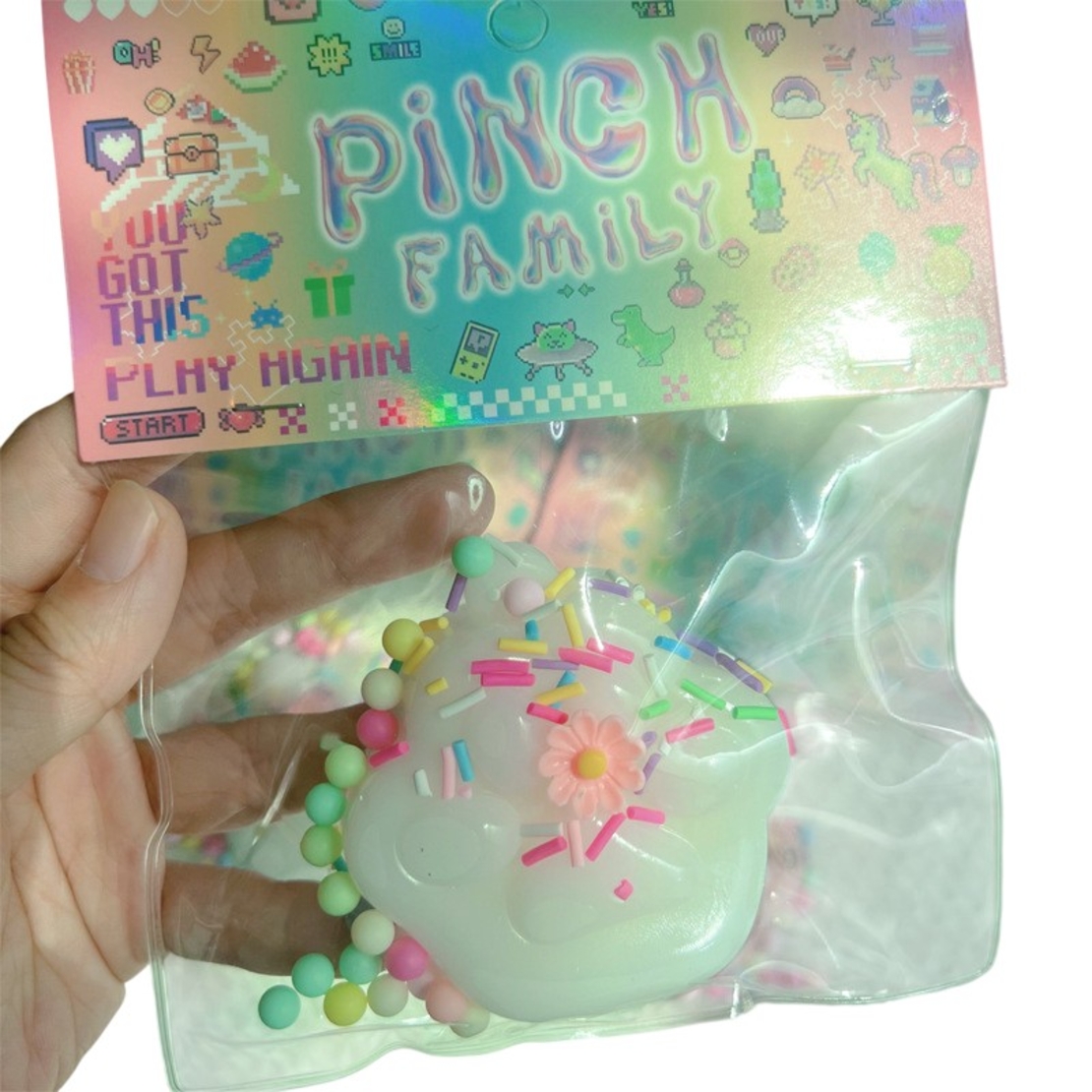 Jucarie Antistres Squishy, Flippy, cu Revenire Lenta, Squeeze Pinch Family, Model Labuta de Pisica, 6x6 cm, 45g, Ambalaj Transparent, Alb