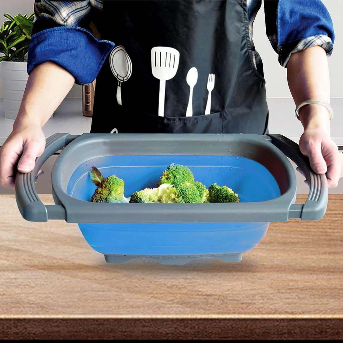 Cos de Scurgere Retractabil pentru Chiuveta, Flippy, cu Filtru, pentru Fructe si Legume, de Uz Casnic, 39x12 cm, Design Extensibil pana la 61 cm, cu Manere de Prindere, Albastru