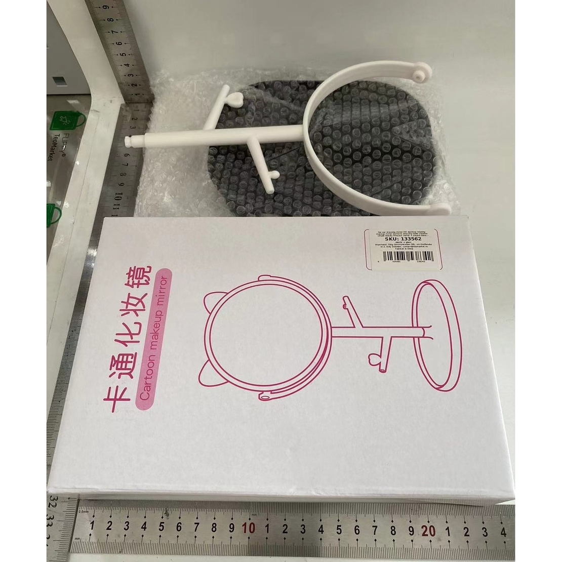 Oglina Cosmetica cu Picior, Flippy, HD, Rotire 360 Grade, 15 cm Diametru, Suport Bijuterii Baza + Brate, Model cu Urechi, 30 x 16.5 x 15 cm, Alb/Negru