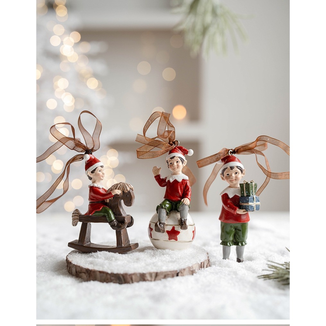 Decoratiune de Craciun, Flippy, pentru Brad, Model Elf pe Glob, 10 x 4 cm, din Rasina, Multicolor