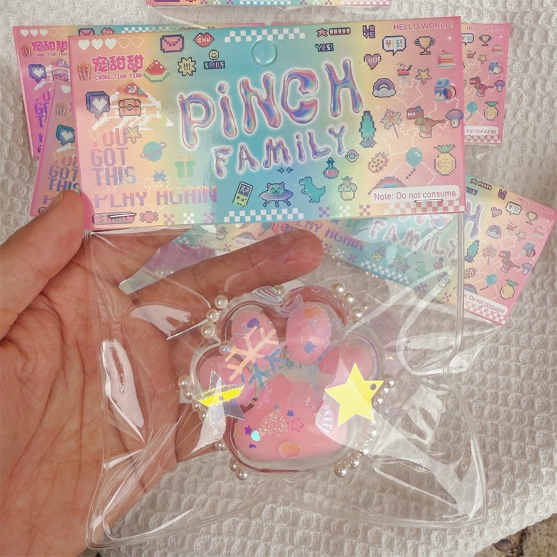 Jucarie Antistres Squishy, Flippy, cu Revenire Lenta, Squeeze Pinch Family, Model Cat Paw, Model cu Perlute, Ambalaj Transparent, Multicolor