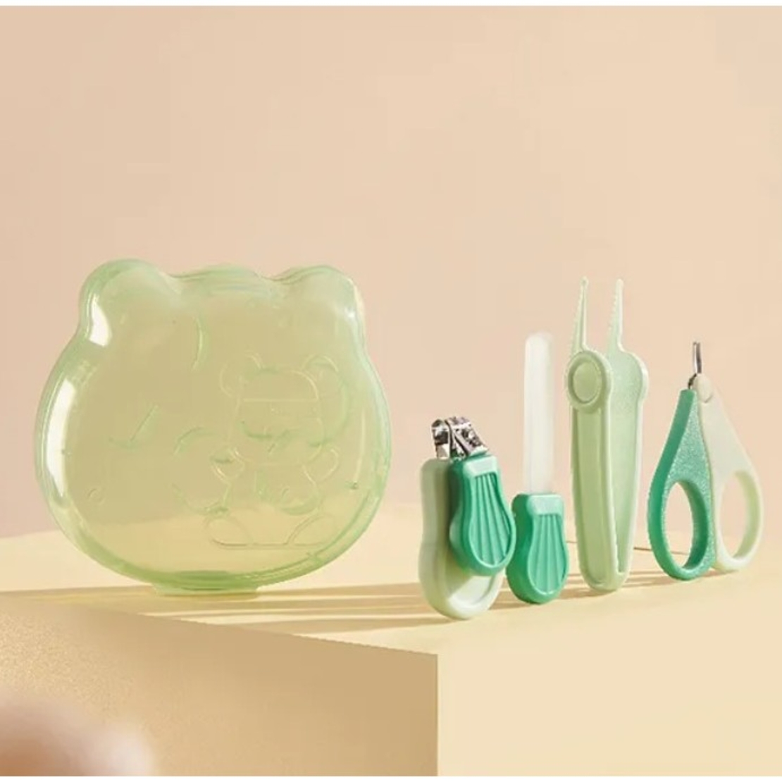 Set Ingrijire Unghii pentru Bebelusi, Flippy, Cutie de Depozitare in Forma de Ursulet, 10 x 9.5 cm, Verde