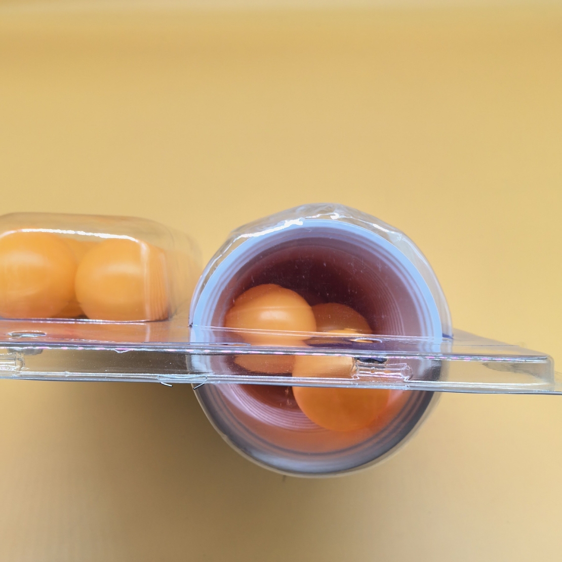 Joc de Baut BEER PONG, Flippy, Set din 12 Mingi de Tenis si 12 Pahare Reutilizabile, Joc Interactiv pentu Adulti, Albastru Rosu