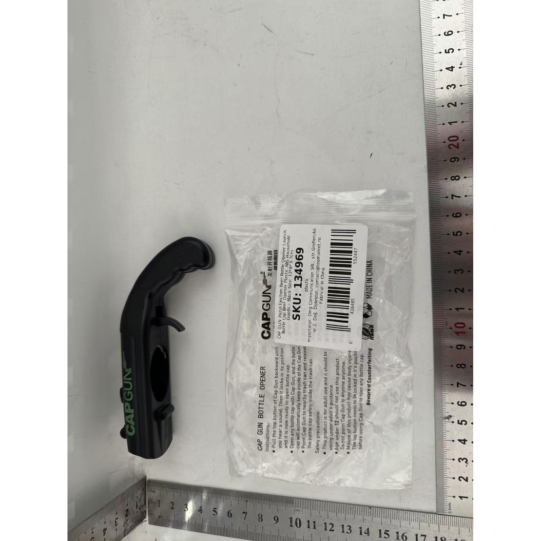 Deschizator de sticle, Flippy, Model Pistol, Plastic, ABS, pentru Dopuri Metalice, 13 x 6 x 3.7 cm, Negru