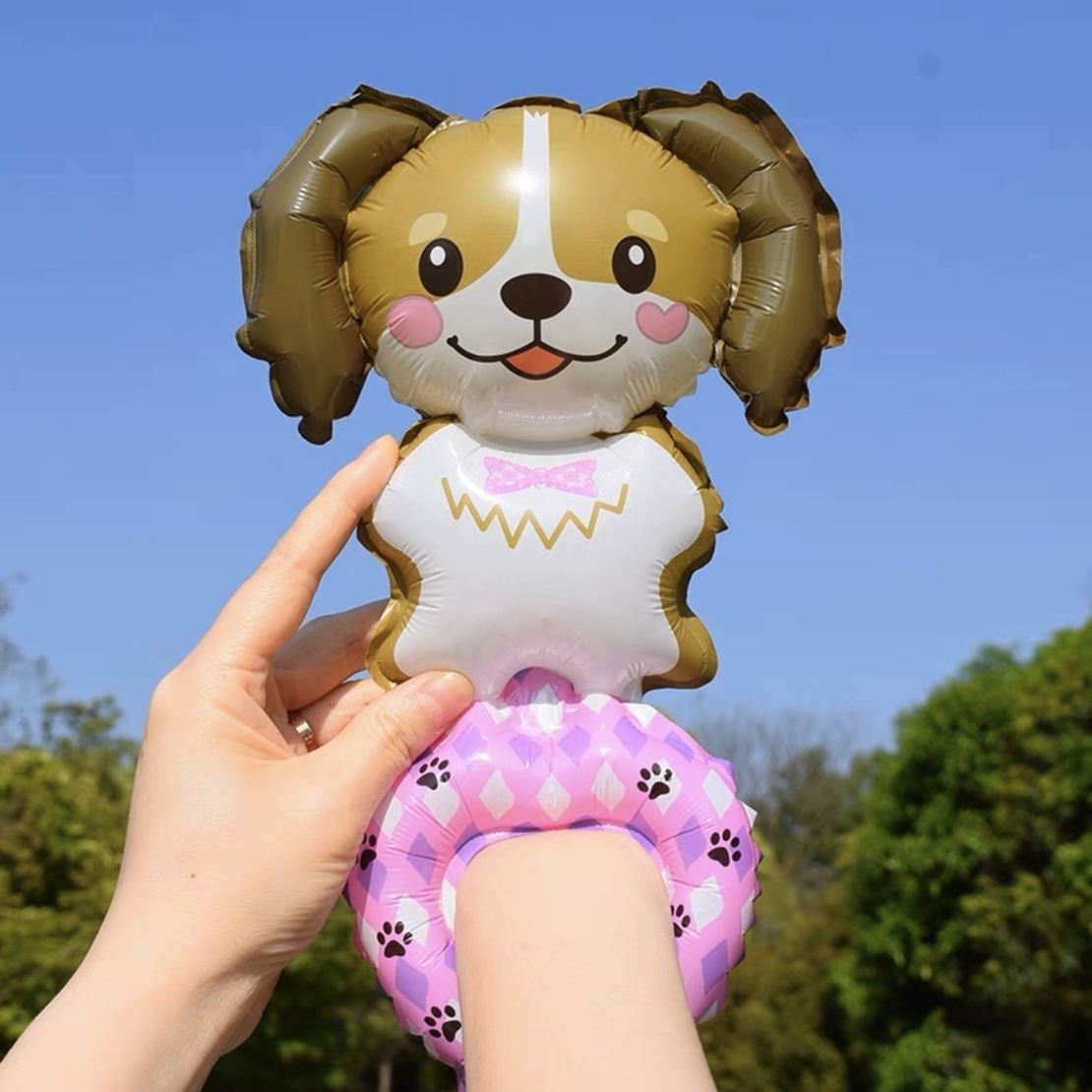 Balon din Folie Metalizata, Flippy, Figurine Animalute, Tip Bratara, Model Caine, Ambalaj Individual, Pai Inclus, Umflare cu Aer sau Heliu, Maro