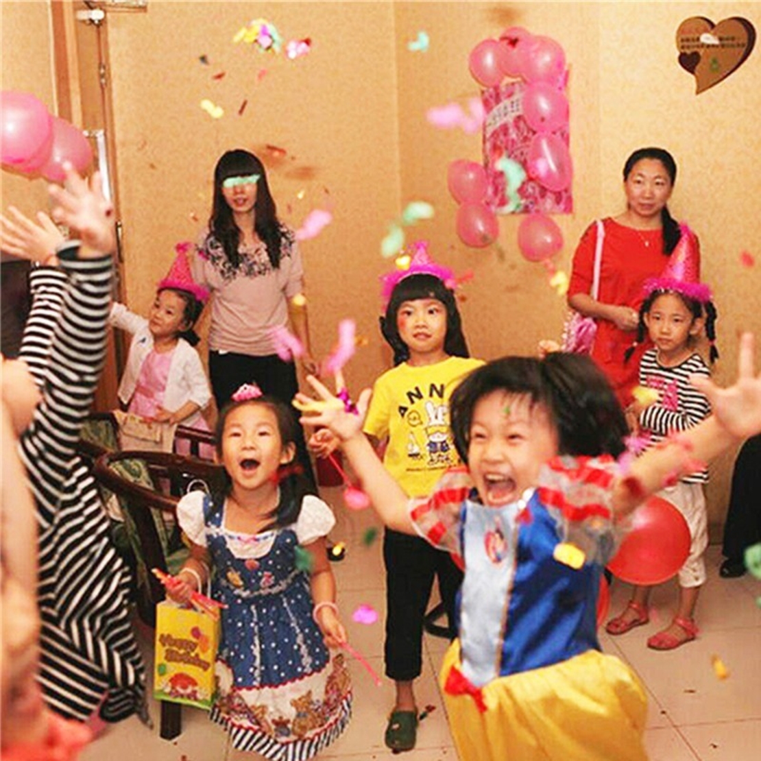 Tub de Confetti, Flippy, Clasic, 80x5 cm, Confetii Asortate din Plastic, Eliberare prin Rasucire, Multicolor