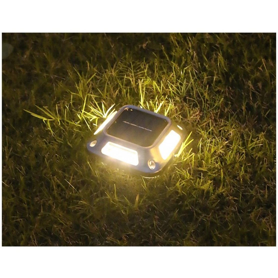 Set 4 Lampi Solare, Flippy, 8 LED-uri, IP65, din ABS+PC, 6-12 h Iluminare, Baterie 1.2 V 600 mAh, Montare pe Perete/Pamant, Lumina Alb Cald, 9 x 9 x 5.5 cm, Gri