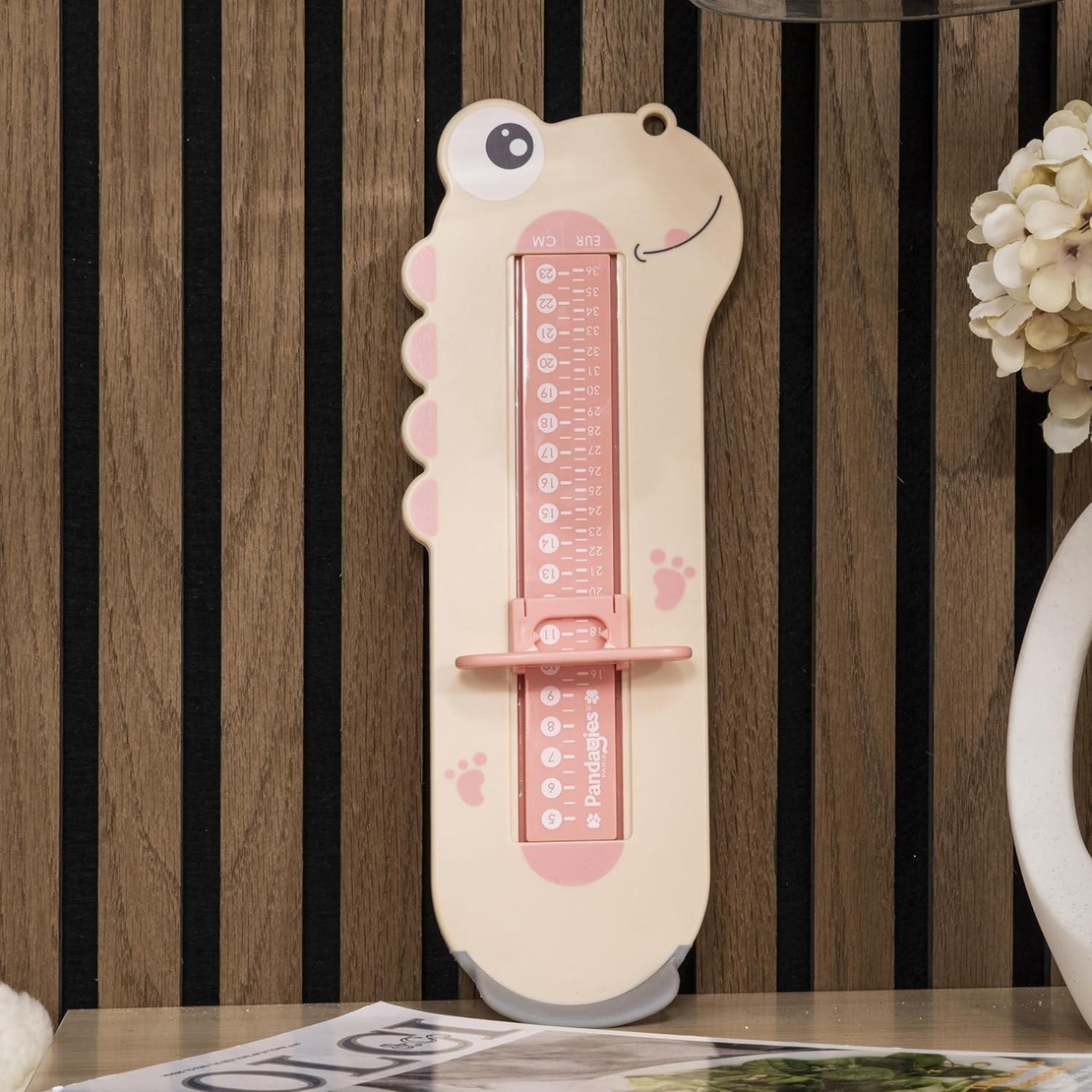 Dispozitiv de Masurat Talpa Piciorului pentru Bebelusi, Flippy, 9-24, Model Dinozaur, Roz