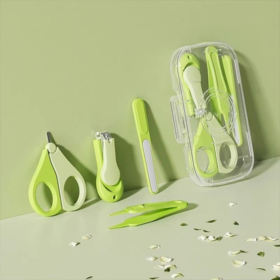 Set 4in1 de Ingrijire Unghii pentru Bebelusi, Flippy, Cutie de Depozitare Texturata, 0-6 Ani, 13.6x8x2 cm, Verde