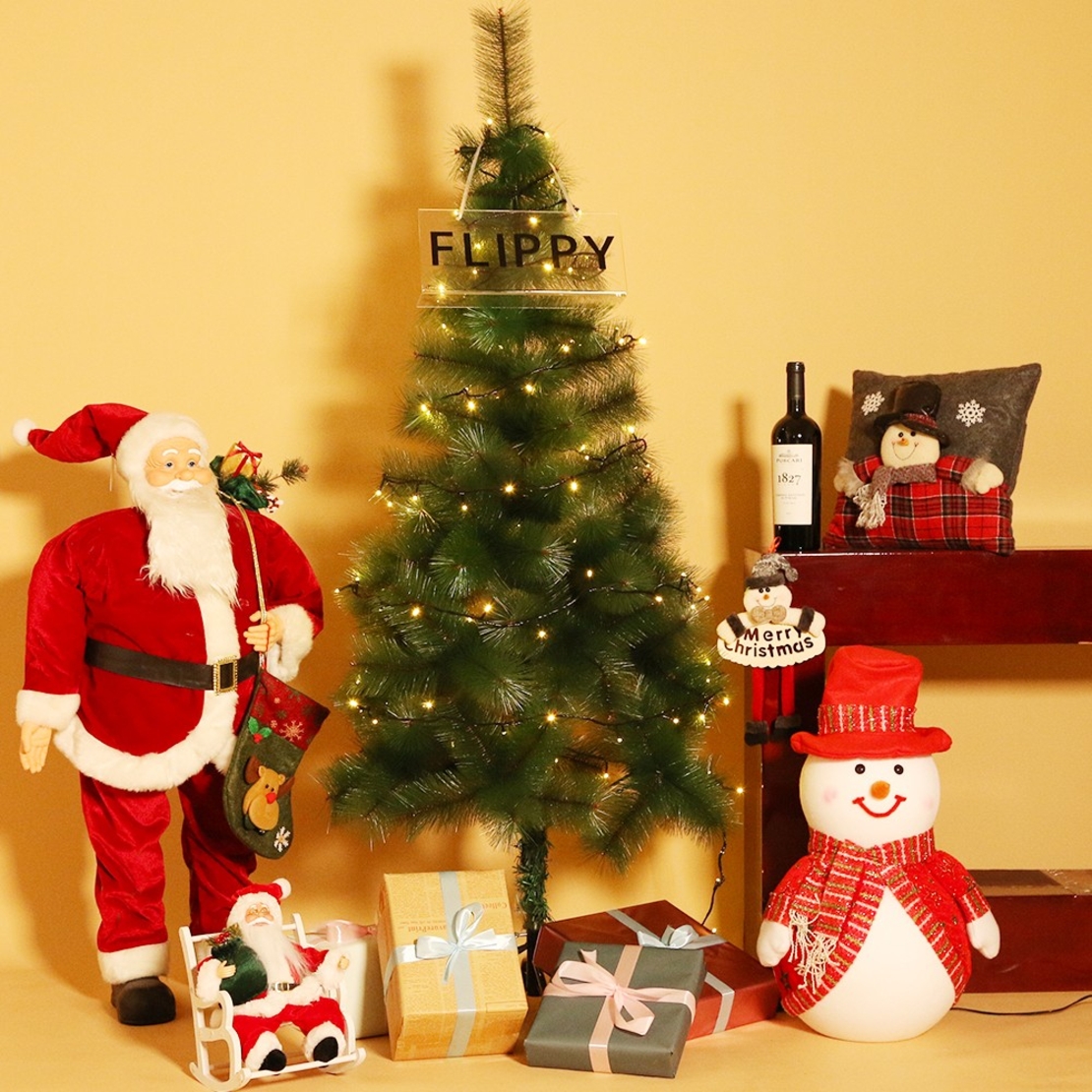 Instalatie de Craciun, Flippy®, Tip Liniara, Fir Negru, 9 m, 100 LED-uri, Interconectabila, Alb Cald