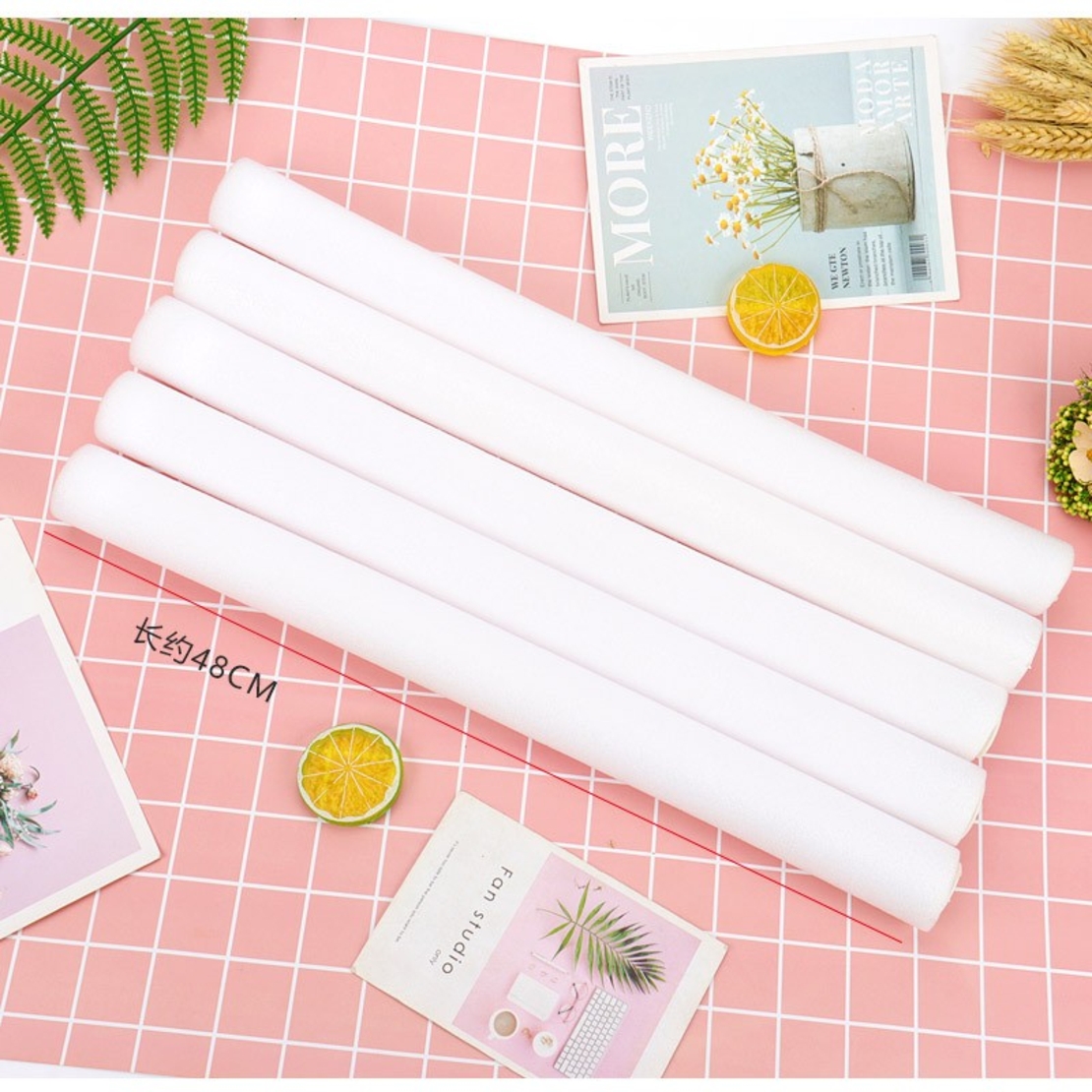 Bagheta cu Led, Flippy, din Burete, cu Baterii, Lumina Multicolora, 48 x 4 cm, Alb