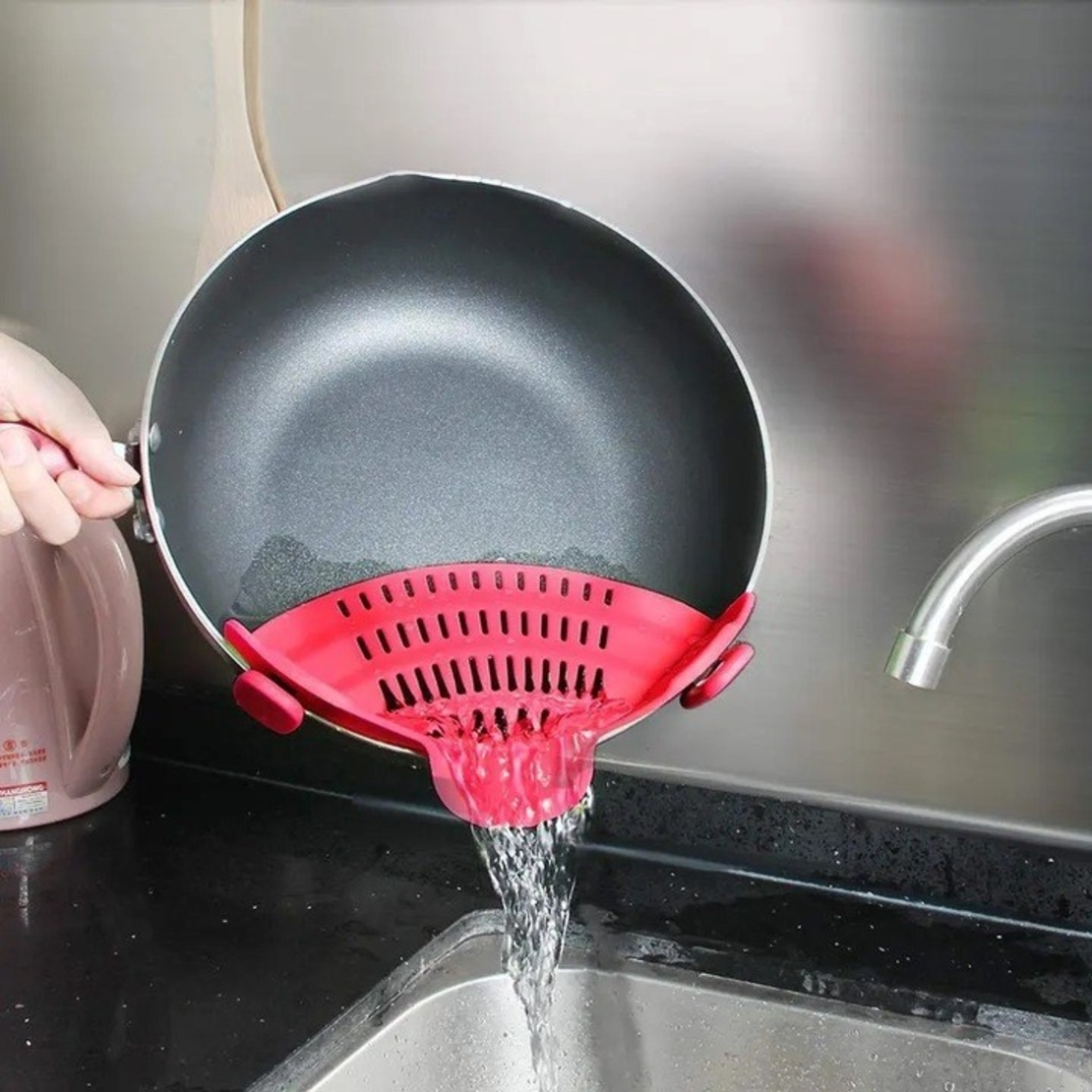 Strecurator Filtru pentru Vase, Flippy, din Silicon Rezistent la Temperaturi Inalte, Universal, Paste, Legume, Fructe, 23x12.5x6.7 cm Rosu