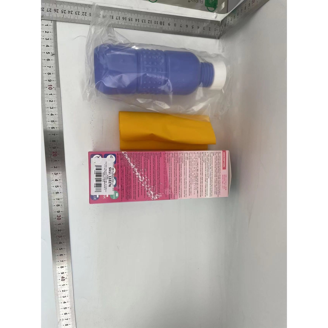 Bideu Portabil pentru Igiena Intima, Flippy, pentru Postpartum/ Postoperator, 450 mL, cu Capac si Husa Galbena, 29.5x7 cm, Culoare Recipient Mov