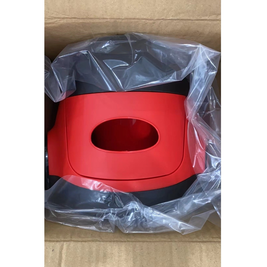 Olita pentru Copii, Flippy, +1an, Portabila, Design Masinuta cu Capac, Model Prietenos, Non-Toxic, Compartiment Detasabil, Usor de Curatat, Rosu