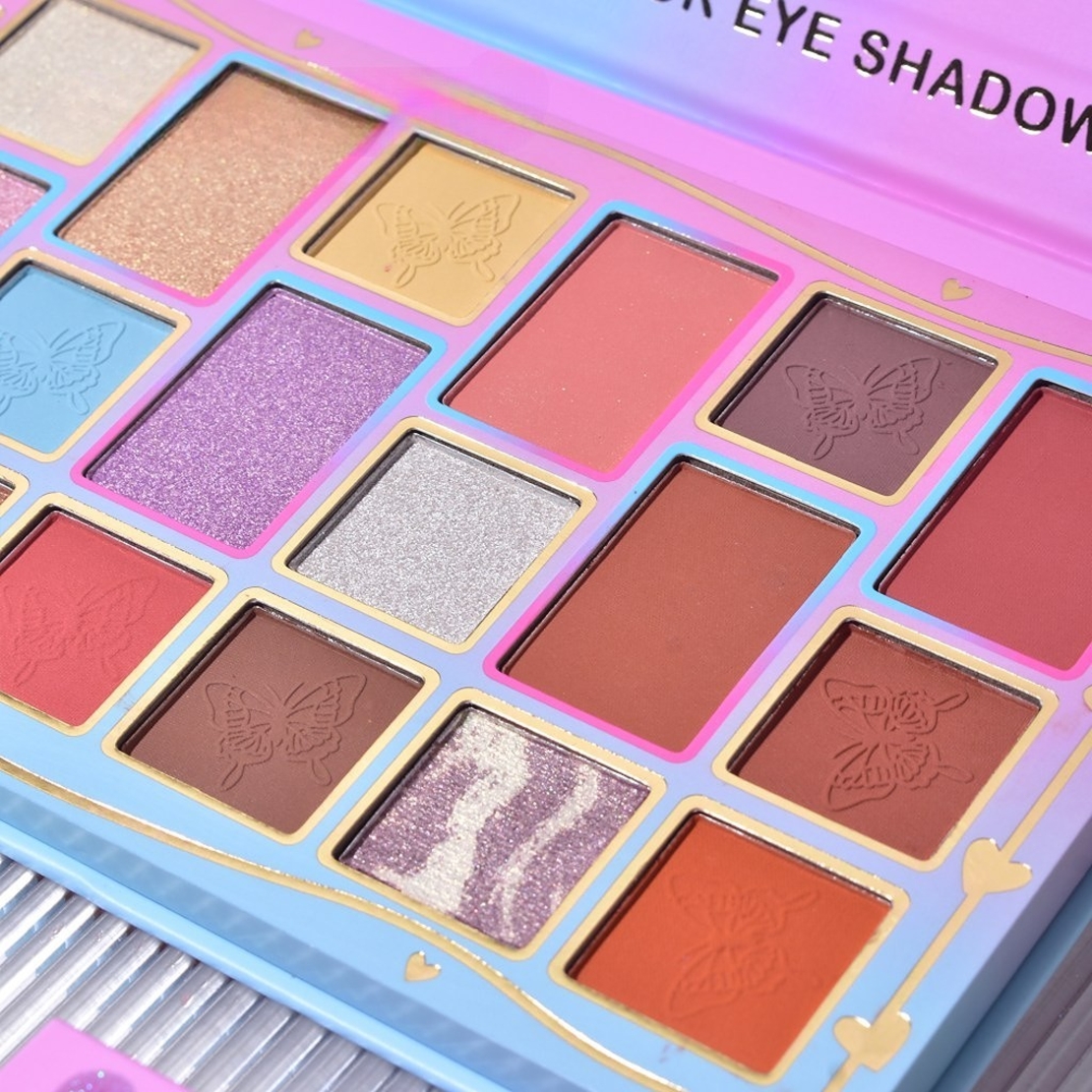 Palete de Machiaj, KEVIN & COCO, Pink Blue, Fard de Pleoape, 18 culori, 19.3 x 12 x 1.4 cm