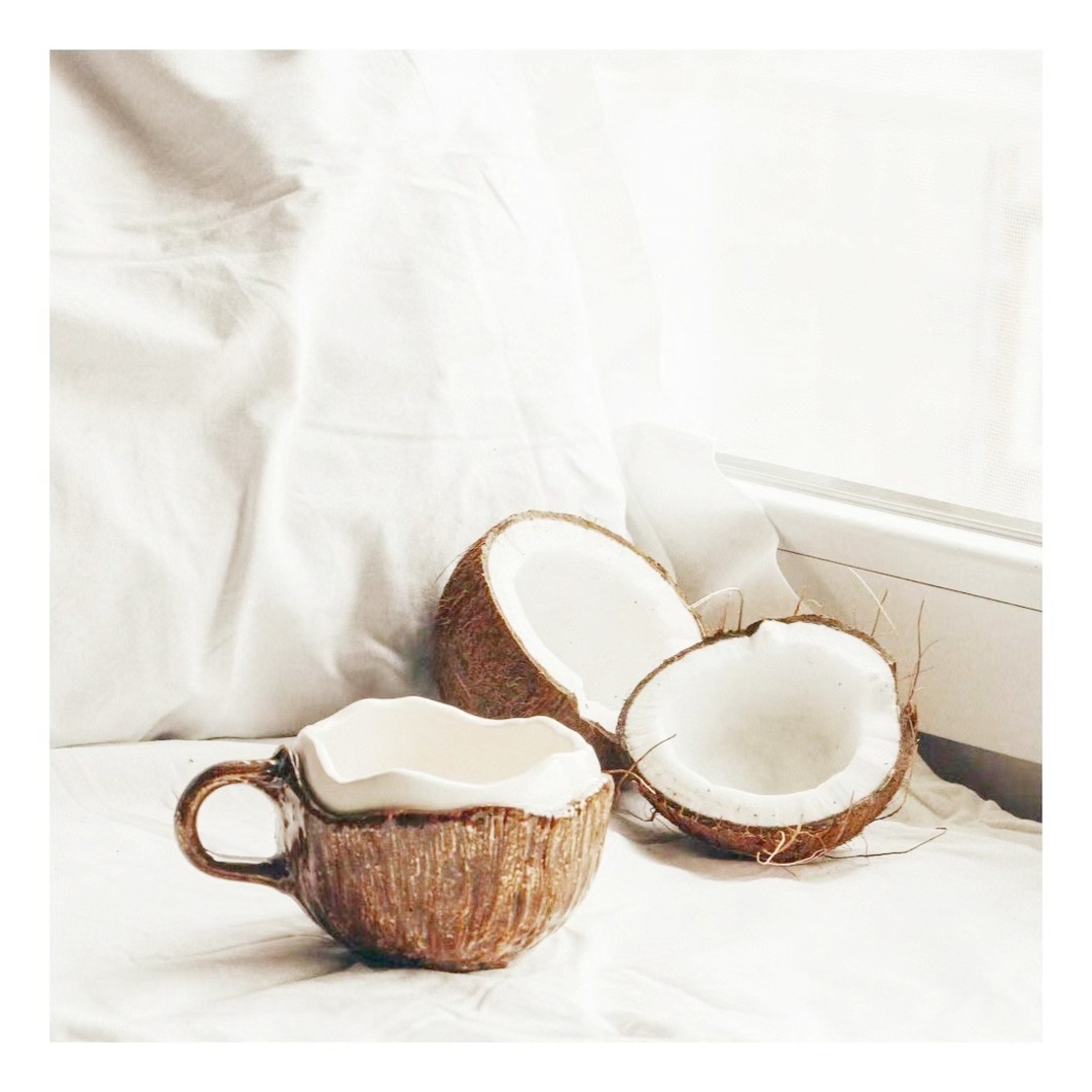 Cana din Ceramica, Flippy, 201-300 ml, cu Lingurita, Model Nuca de Cocos, Maro