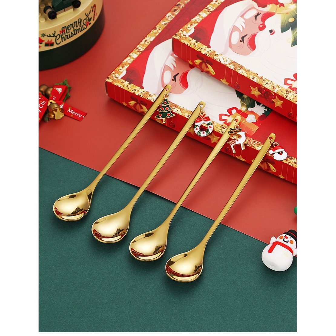 Set 4 Lingurite, Flippy, Tema Craciun, Model Carry The Merry, 4 Modele Tip Pandantiv, din Otel Inoxidabil, 19 x 16 x 2 cm, Multicolor