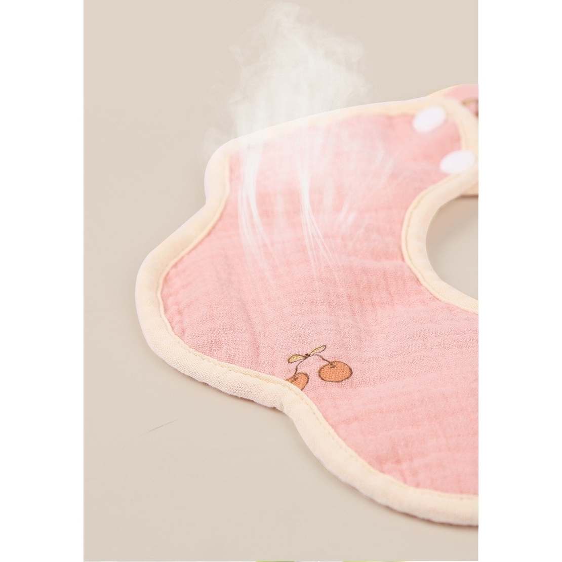 Baveta Tip Floare, Flippy, din Bumbac, pentru Copii 0-12 Luni, Rezistenta la apa, cu Capse, Model cu Cirese, 26 x 29 cm, Roz