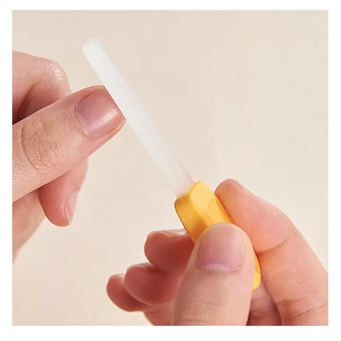Set Ingrijire Unghii pentru Bebelusi, Flippy, Cutie de Depozitare in Forma de Ursulet, 10 x 9.5 cm, Galben