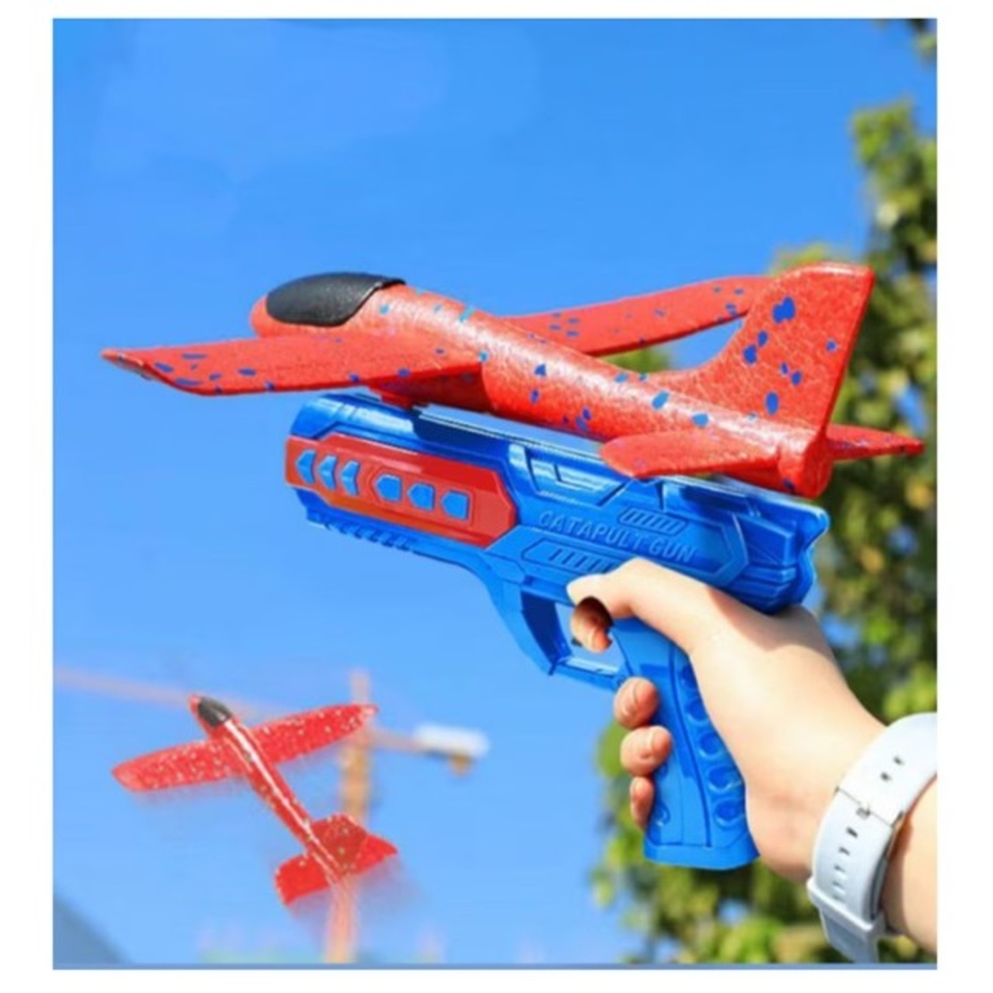 Pistol cu Lansator de Avion, Flippy, din Polistiren+Plastic, +3 Ani, Avion 24 cm, Lansare 10 m, cu Lumini, Albastru/Rosu