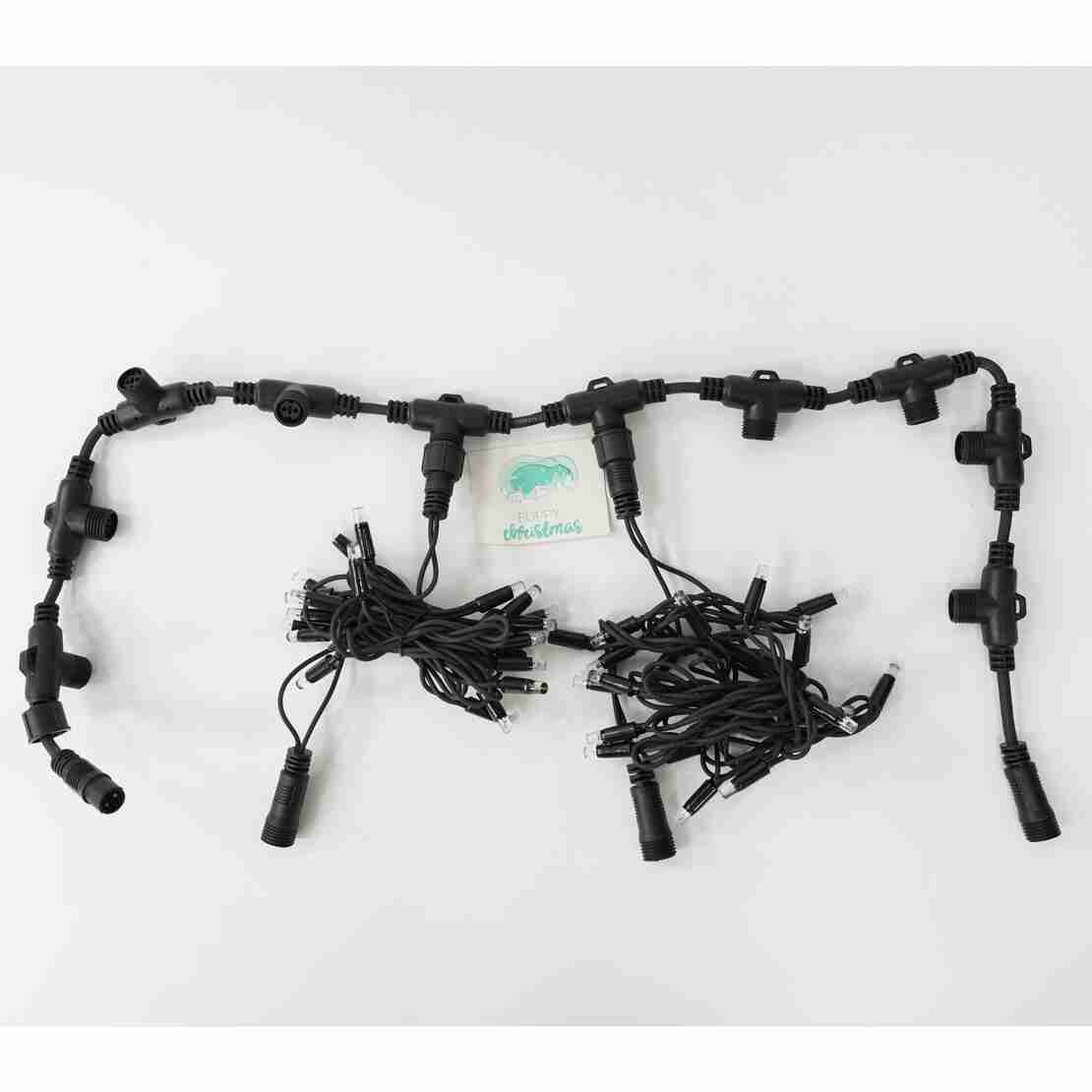 Instalatie Craciun Profesionala de Exterior IP65, Tip Perdea, 4m x 2m, 800 Led-uri Mari, Alb rece, cu flash, Alimentator 1,5 m, Interconectabila, Fir negru, Flippy