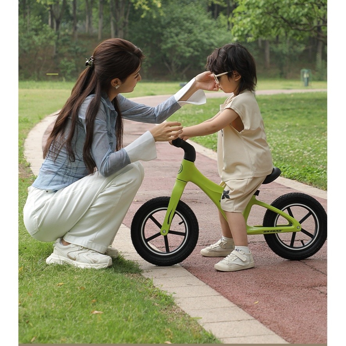 Bicicleta pentru Copii, Flippy, Fara Pedale, Pentru 2-6 Ani, 2 Roti Silentioase, Sa Reglabila 43 - 58 cm, din Plastic si Fibra de Sticla, 88 x 56 x 43 cm, Verde