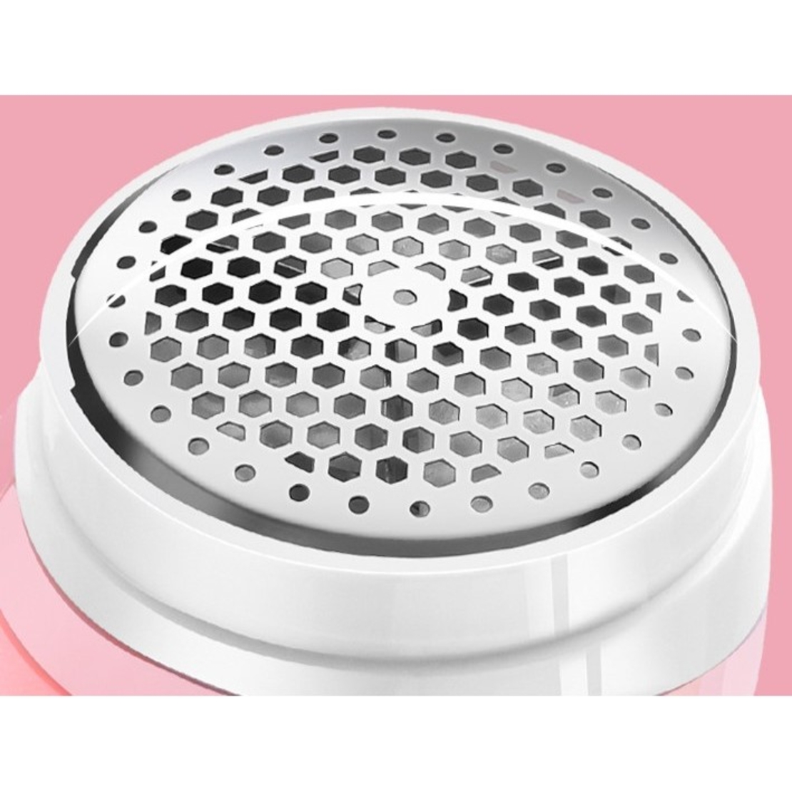 Aparat Pentru Curatat Scame, Par Si Praf, Flippy, Pentru Diferite Tipuri De Material, Cu Lame Din Otel Inoxidabil, Incarcare Prin USB Type-C, Cu Perie De Curatare si Cablu USB Incluse, 13.5x9 cm, Roz
